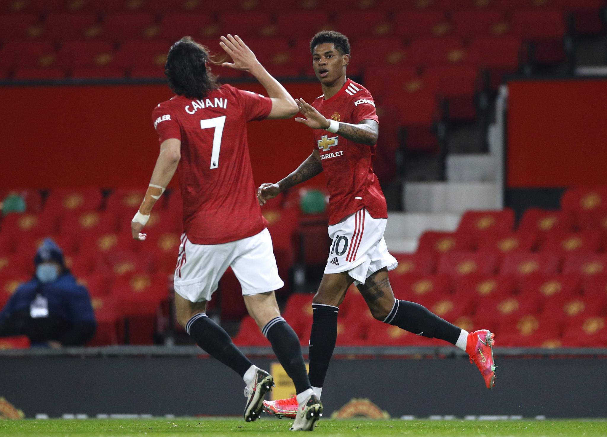 多年效力中 多年效力中